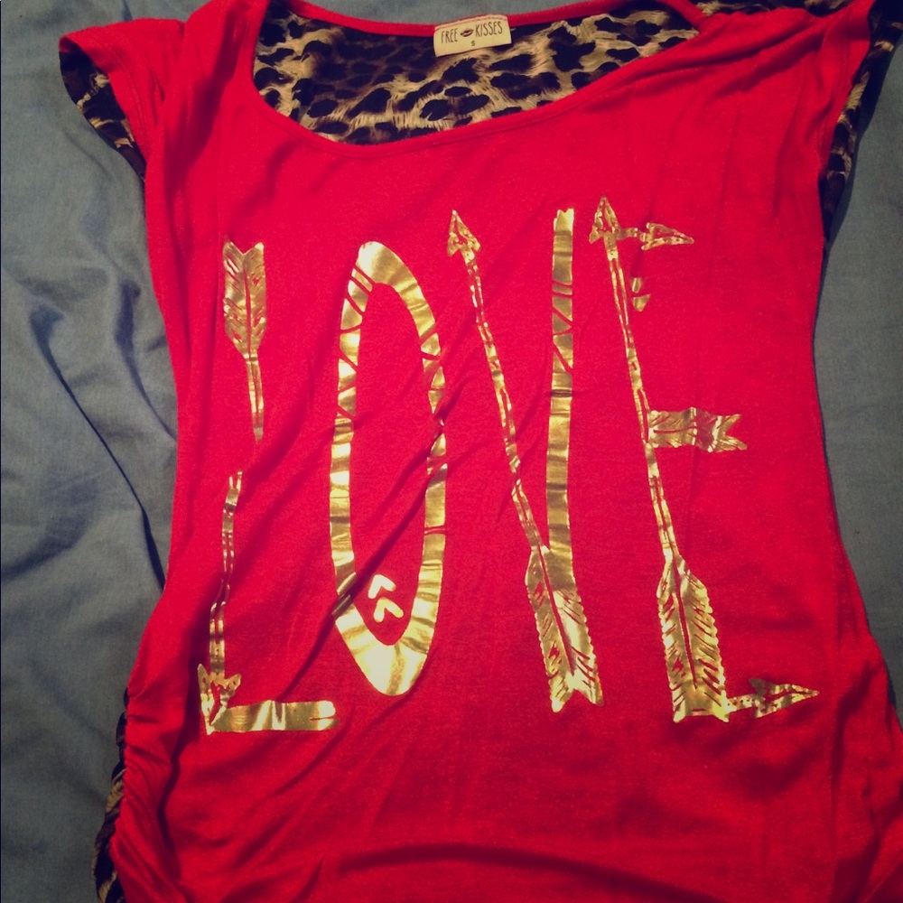 Red /leopard short sleeve stretchy shirt